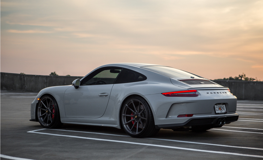 Home version 10 posche 911.jpg