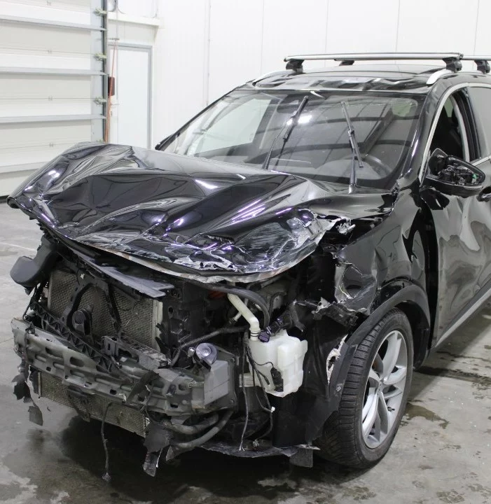 Audi e-tron accidentée
